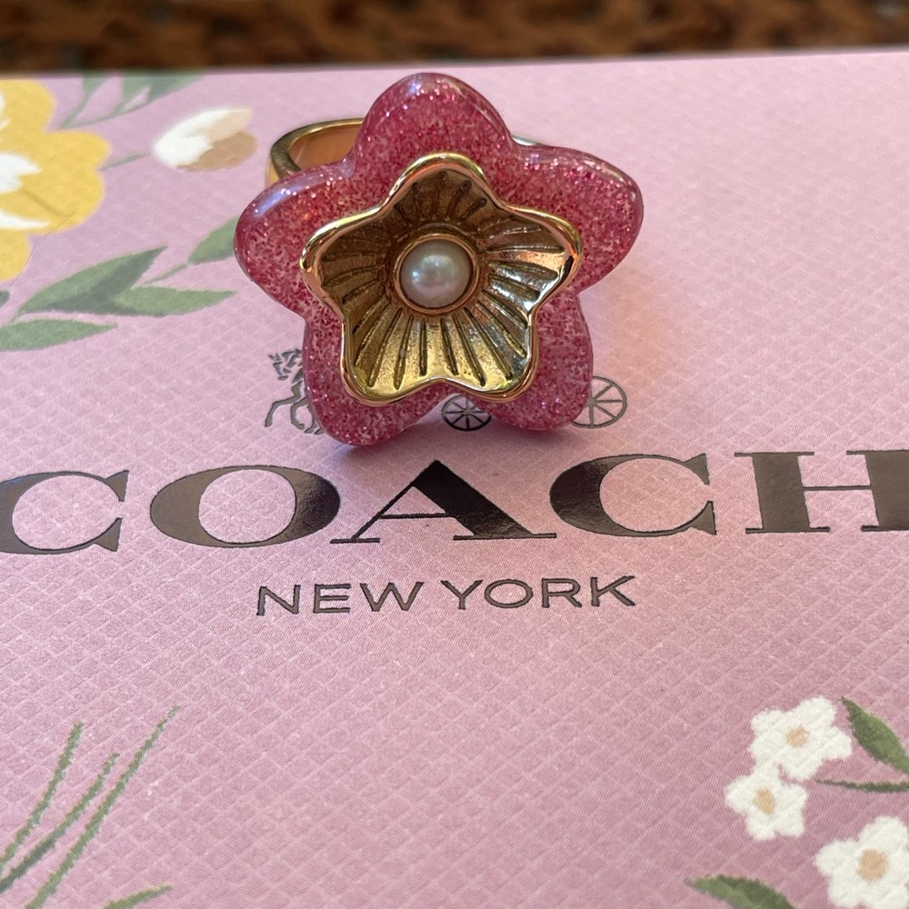 🌸Coach Floral Ring 🌸